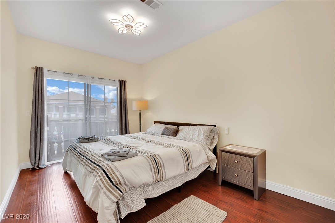 1860 Autumn Gold Avenue Property Photo 40