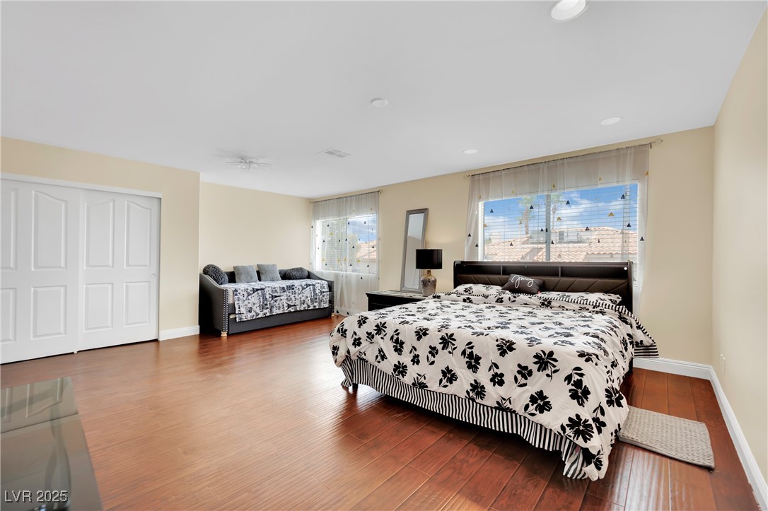 1860 Autumn Gold Avenue Property Photo 47