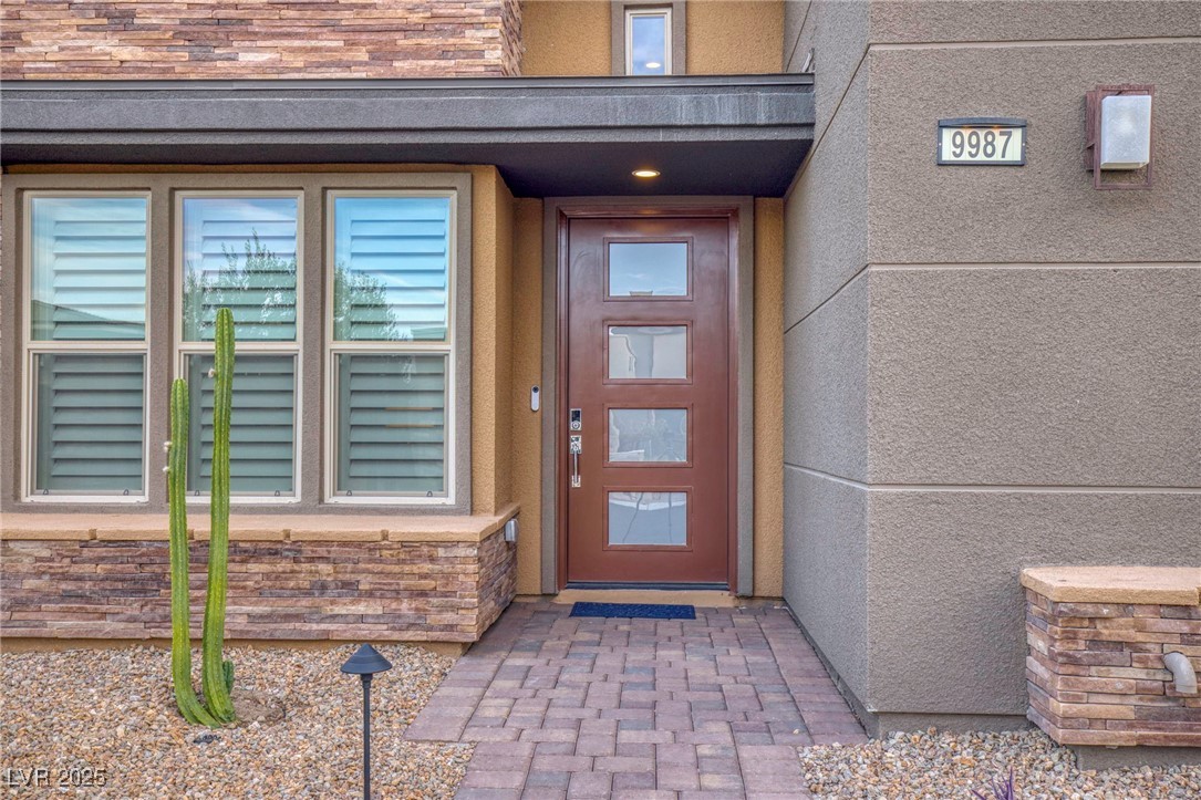 9987 Amethyst Hills Street Property Photo 6