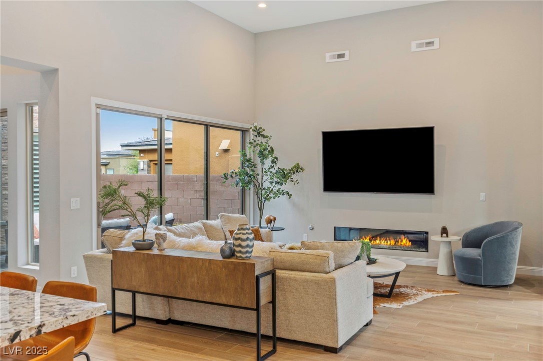 9987 Amethyst Hills Street Property Photo 9