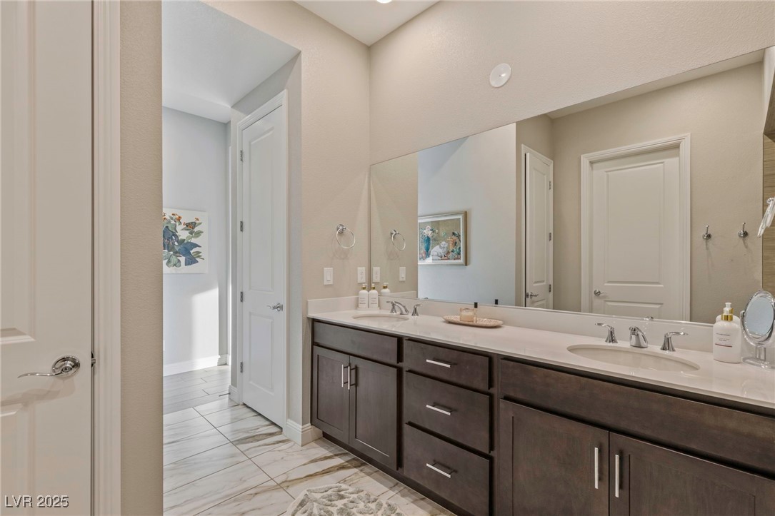 9987 Amethyst Hills Street Property Photo 29