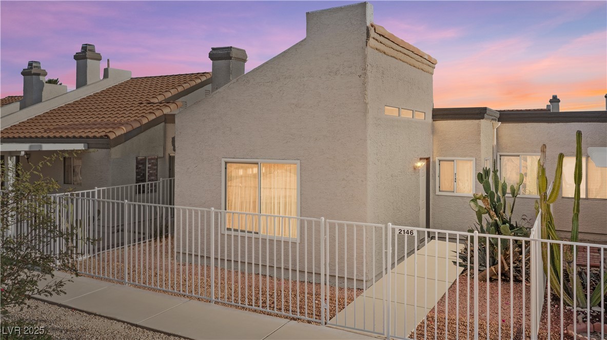 2146 High Dunes Lane Property Photo 2