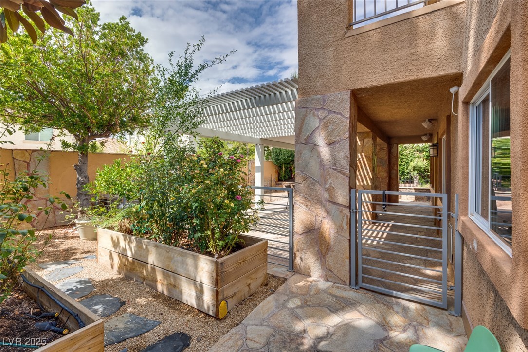 11425 Via Spiga Drive Property Photo 2