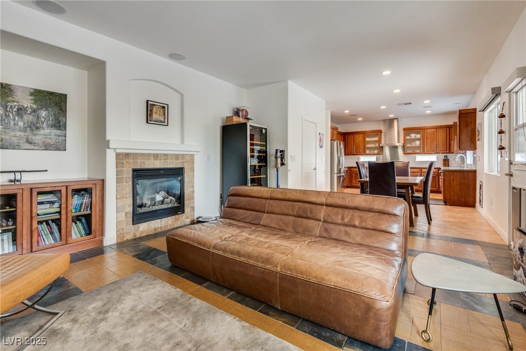 11425 Via Spiga Drive Property Photo 15