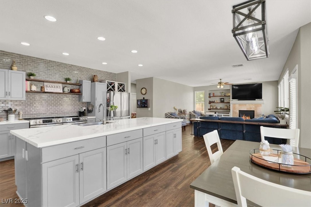 7310 Heggie Avenue Property Photo 12