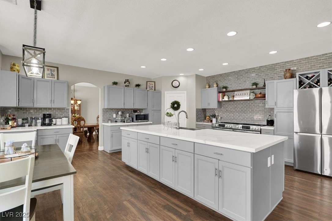 7310 Heggie Avenue Property Photo 13