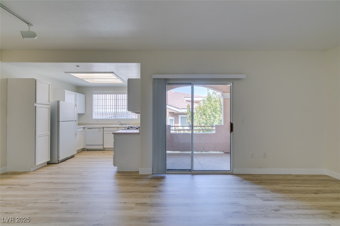 830 Carnegie Street 824 Property Photo 3