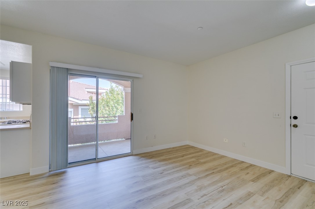 830 Carnegie Street 824 Property Photo 4