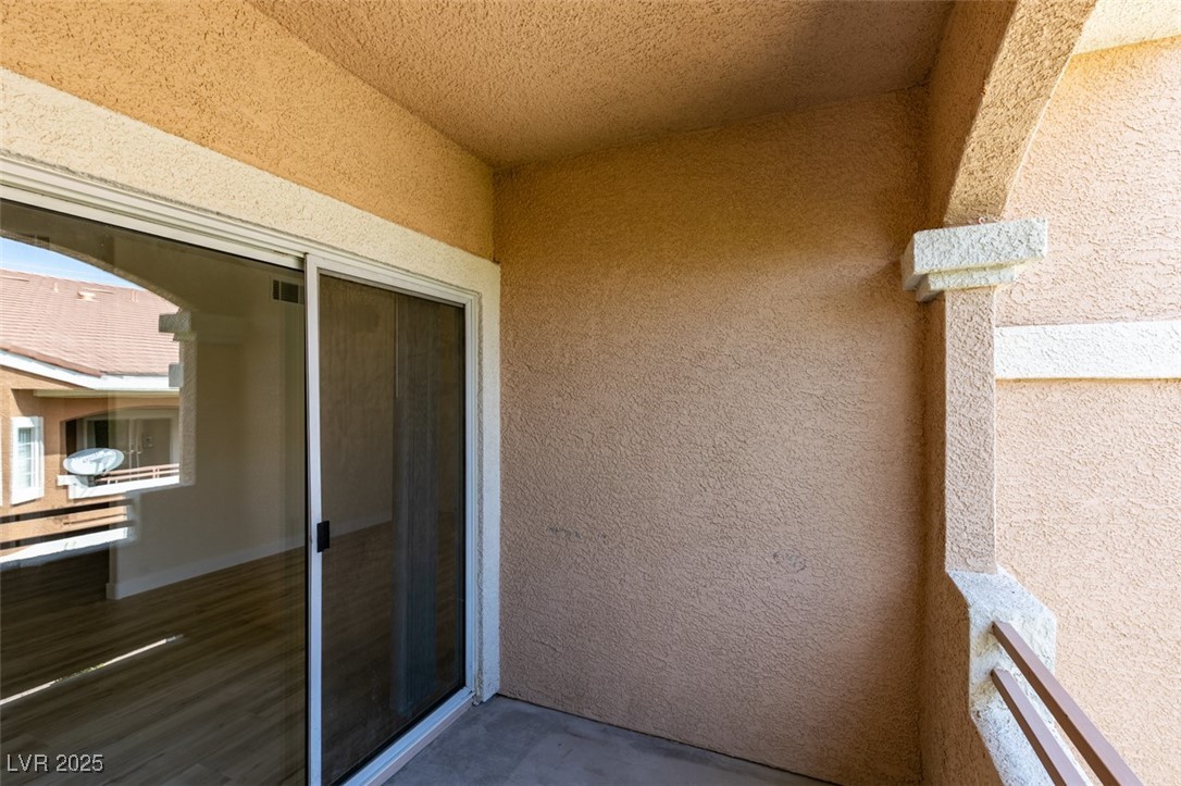 830 Carnegie Street 824 Property Photo 33