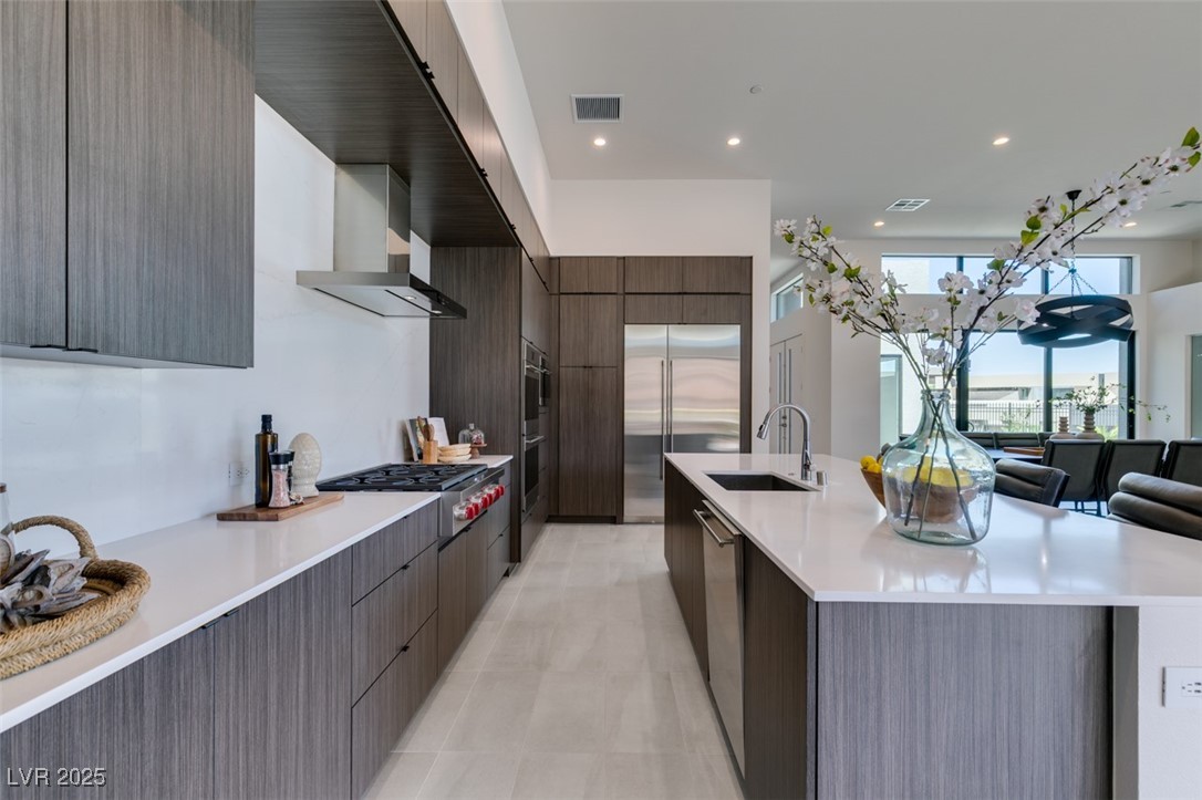 623 Dragon Mountain Court Property Photo 3