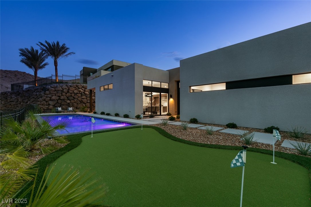 623 Dragon Mountain Court Property Photo 4