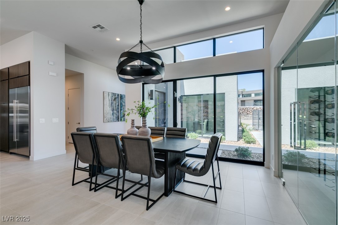 623 Dragon Mountain Court Property Photo 10