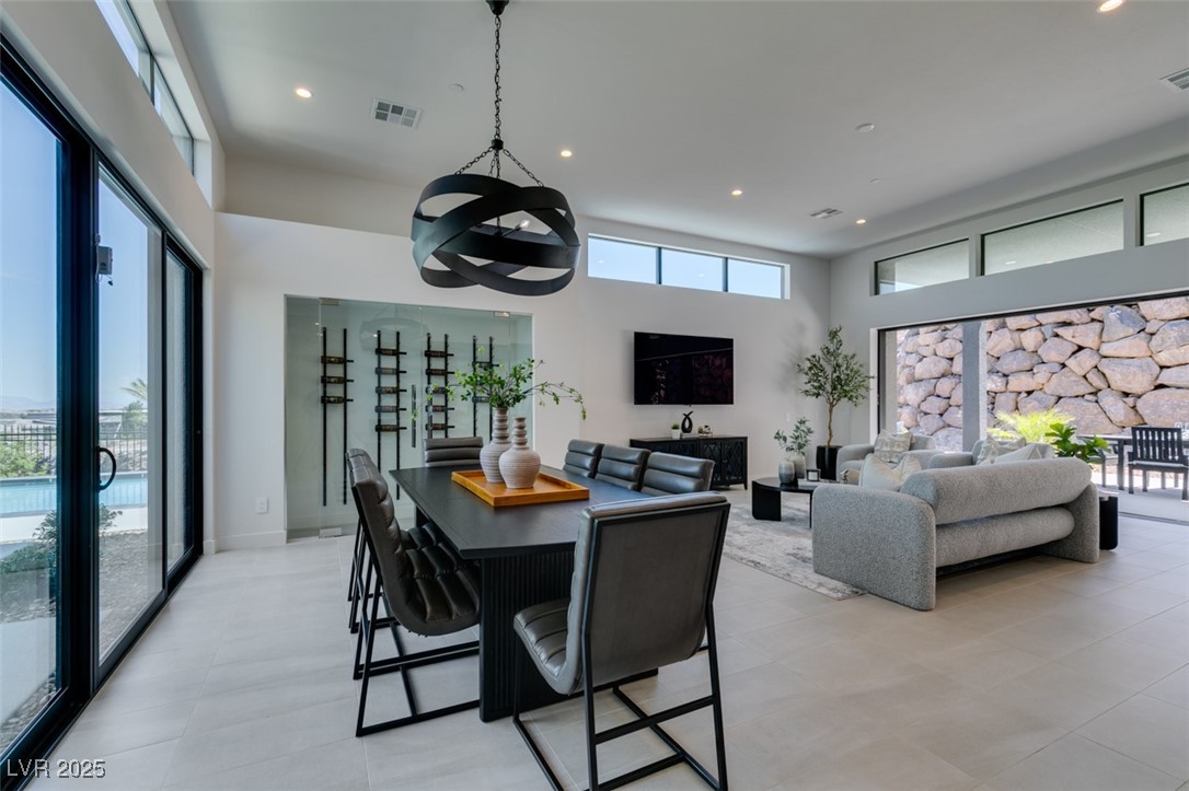 623 Dragon Mountain Court Property Photo 11