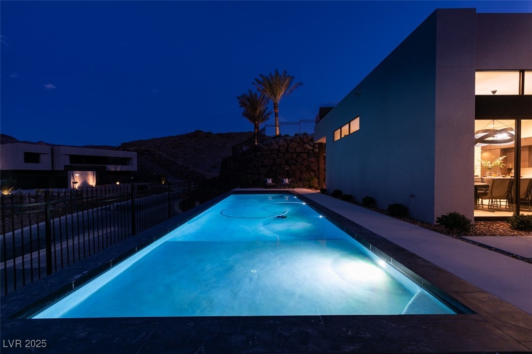 623 Dragon Mountain Court Property Photo 52