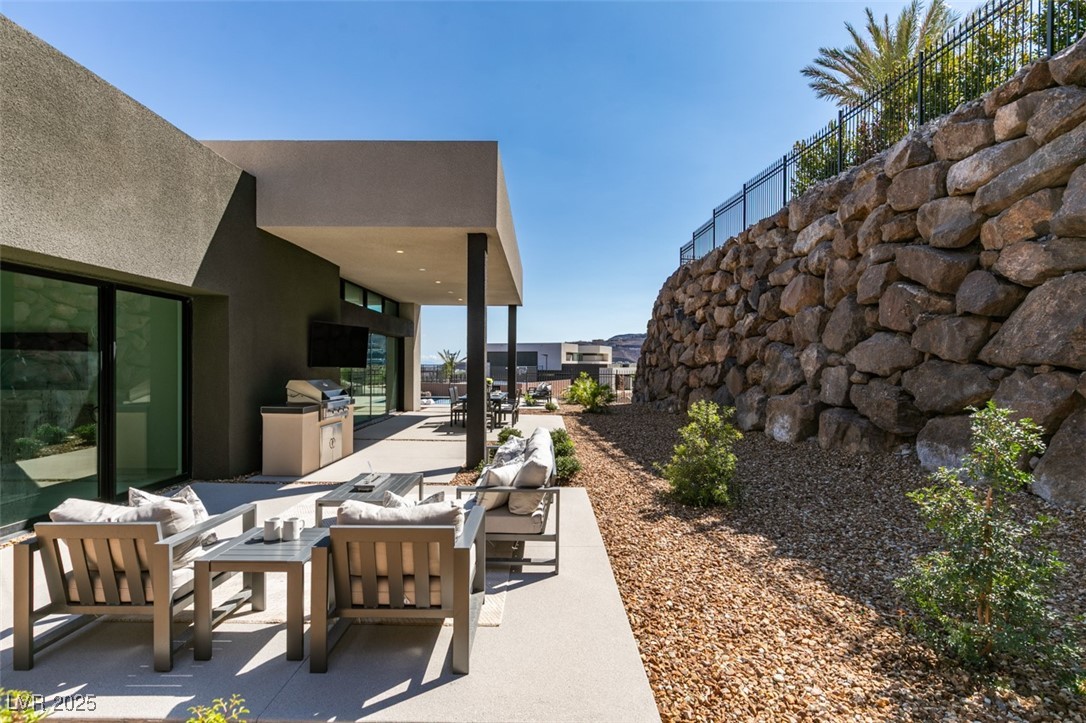 623 Dragon Mountain Court Property Photo 60