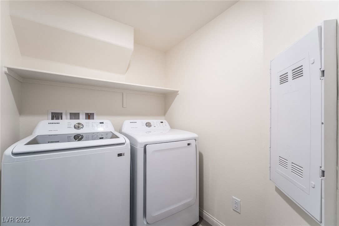 6858 Truffle Gray Street Property Photo 18