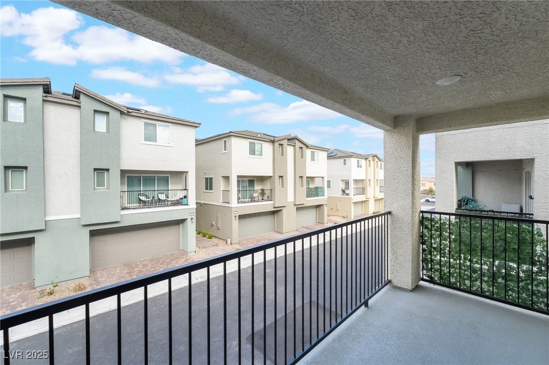 6858 Truffle Gray Street Property Photo 20