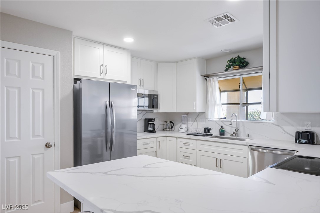 6990 West Richmar Avenue Property Photo 16