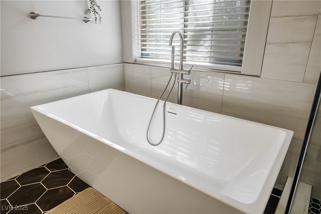 6990 West Richmar Avenue Property Photo 27