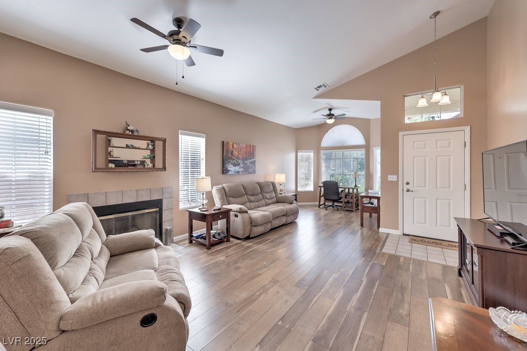 8109 Sunset Mill Drive Property Photo 5