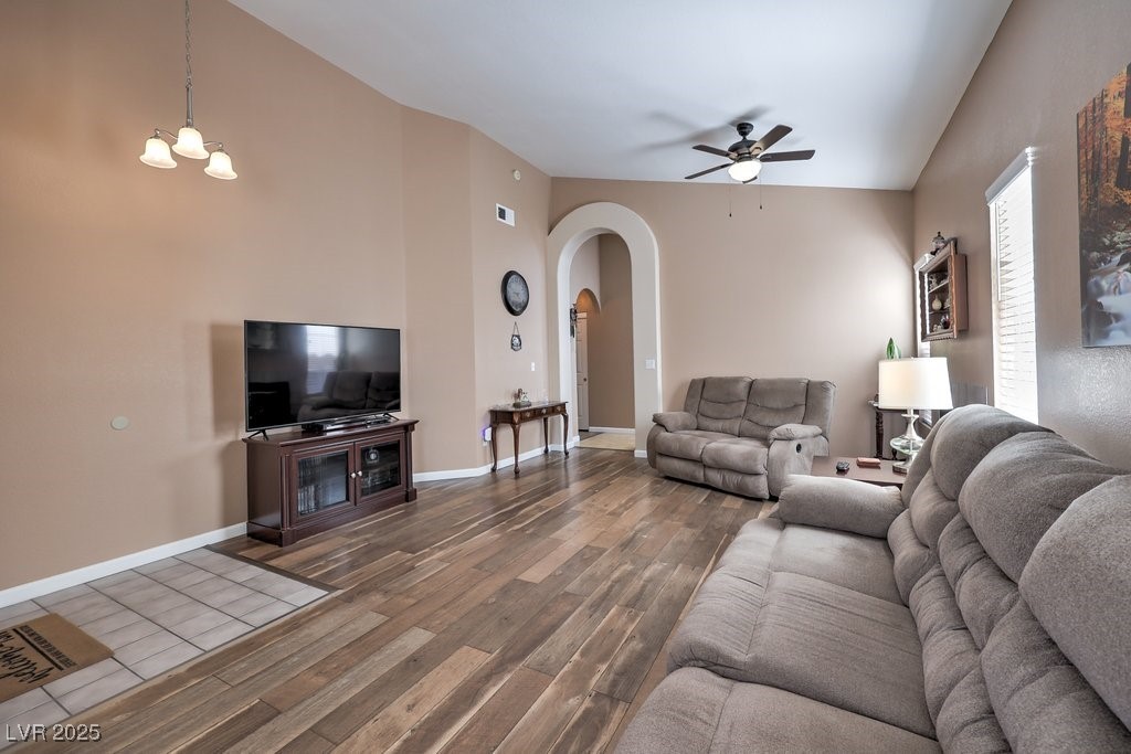 8109 Sunset Mill Drive Property Photo 9