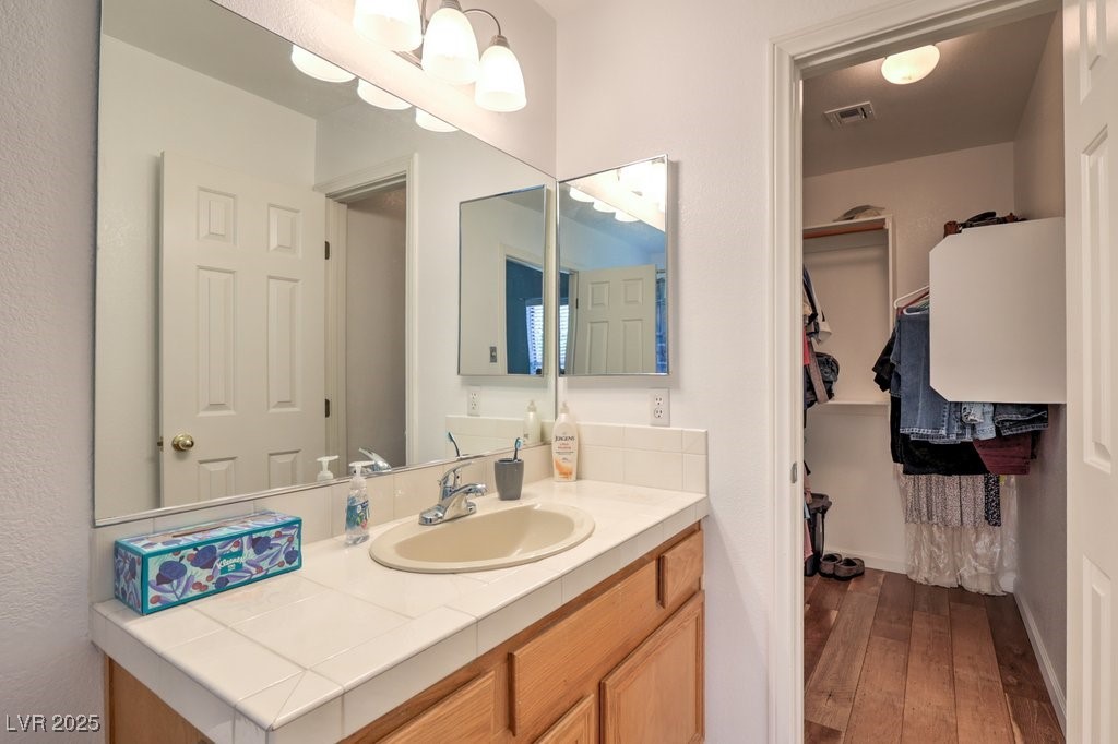 8109 Sunset Mill Drive Property Photo 28