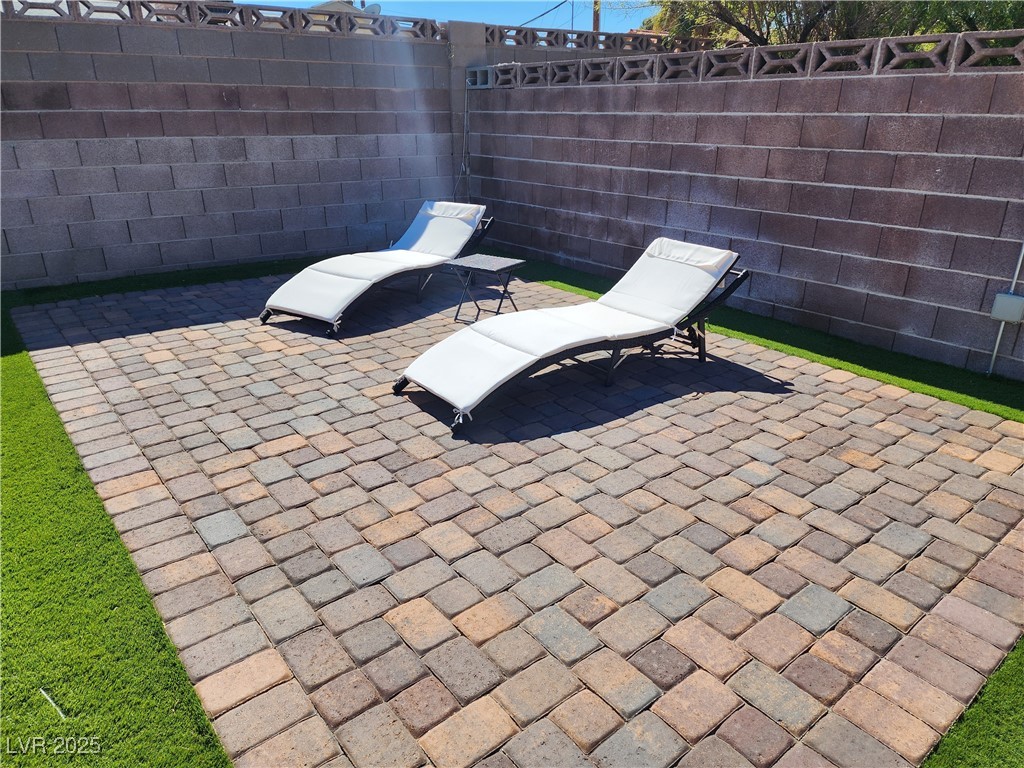 3255 El Camino Road Property Photo 28