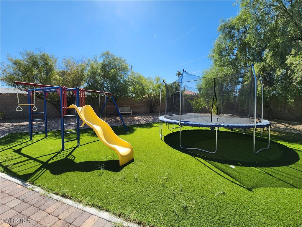 3255 El Camino Road Property Photo 32