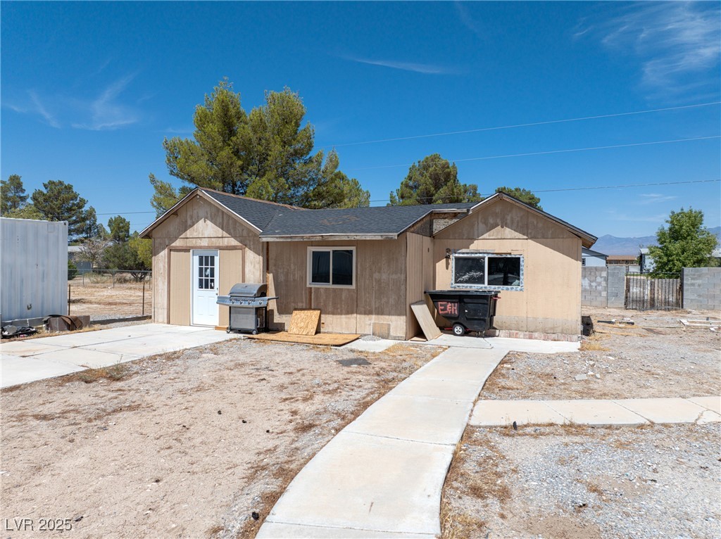 1640 Bruce Street Property Photo 2