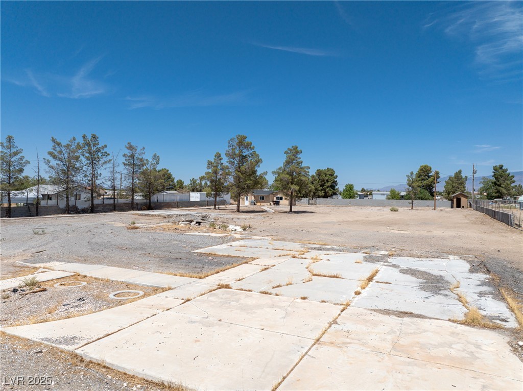 1640 Bruce Street Property Photo 7