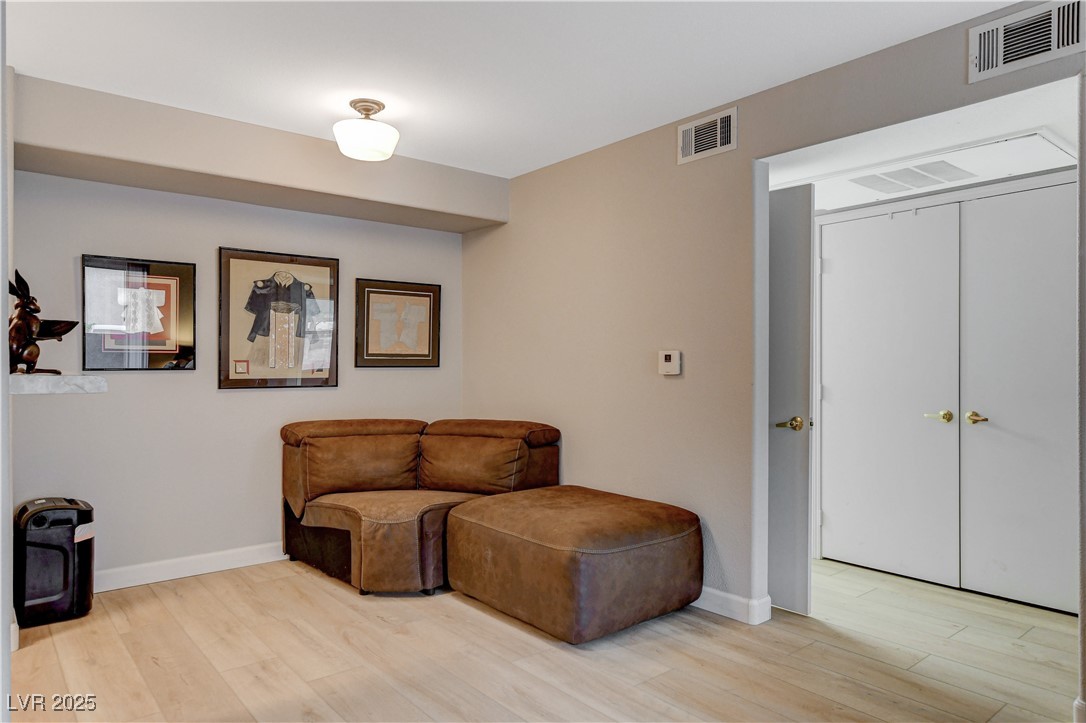 555 East Silverado Ranch Boulevard 1172 Property Photo 12