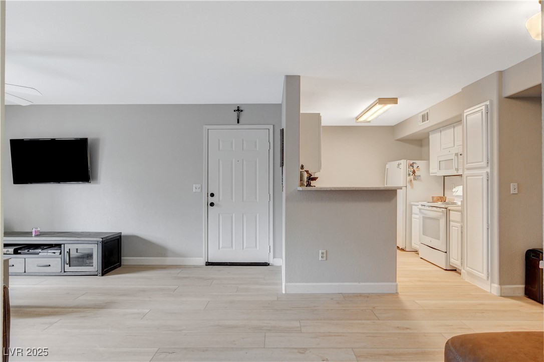 555 East Silverado Ranch Boulevard 1172 Property Photo 14