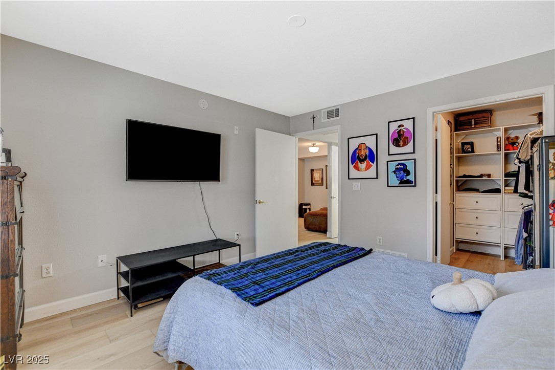 555 East Silverado Ranch Boulevard 1172 Property Photo 24