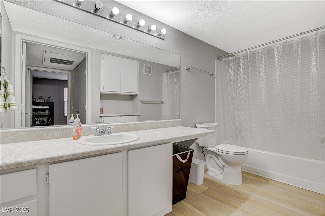 555 East Silverado Ranch Boulevard 1172 Property Photo 26