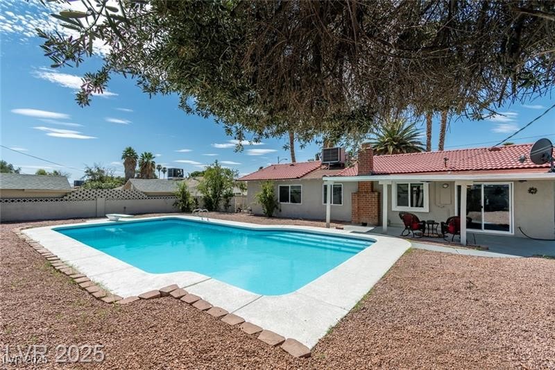 3688 Edison Avenue Property Photo 2