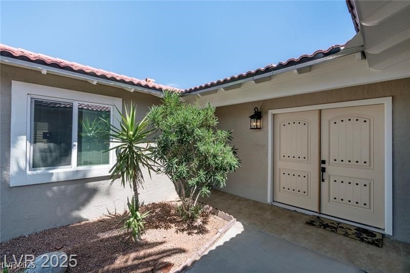 3688 Edison Avenue Property Photo 6