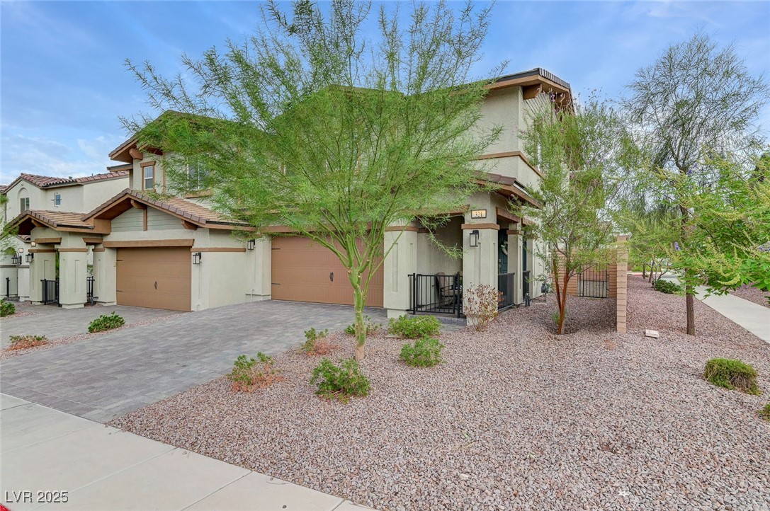 321 Bay Village Place Property Photo 4