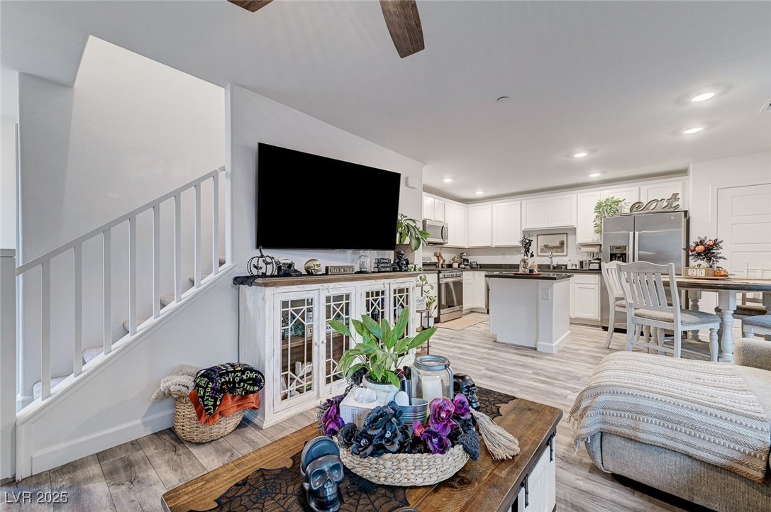 321 Bay Village Place Property Photo 7