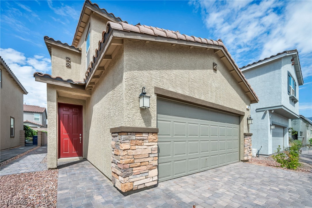 5677 Asyma Court Property Photo 12