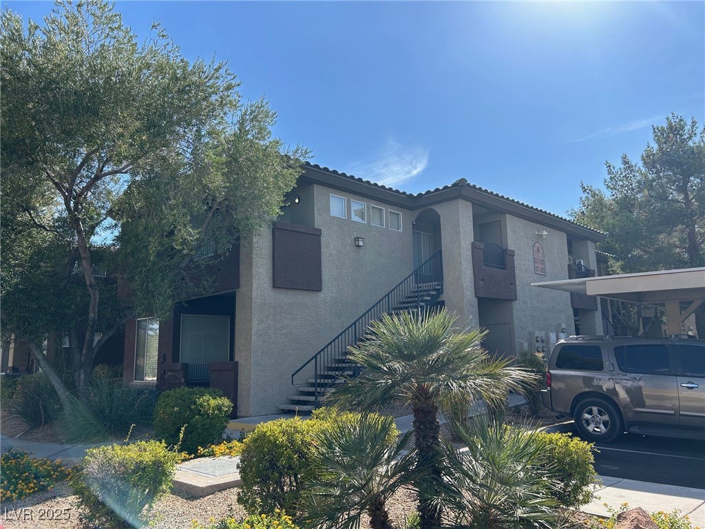 4400 South Jones Boulevard 2017 Property Photo 2