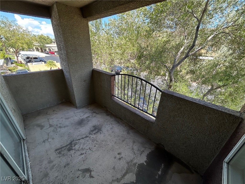 4400 South Jones Boulevard 2017 Property Photo 24