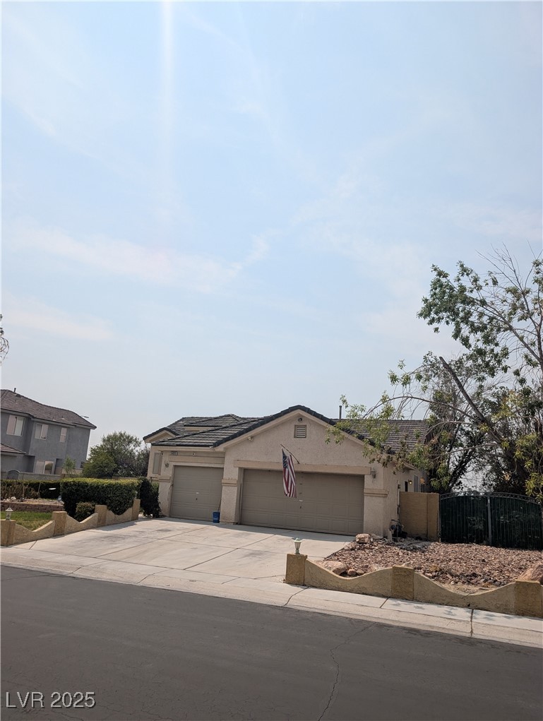 6805 Silver Chisel Avenue Property Photo 3