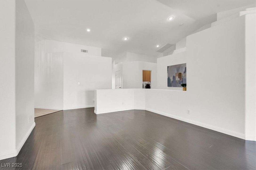 7229 Robins Roost Street Property Photo 8