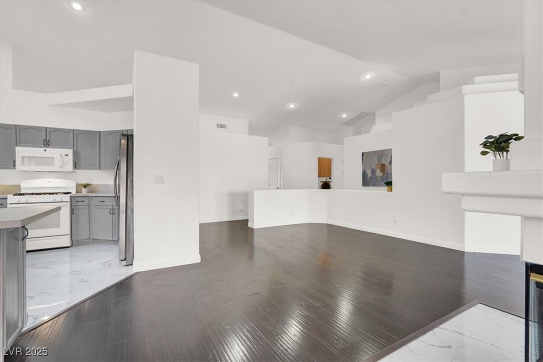 7229 Robins Roost Street Property Photo 11