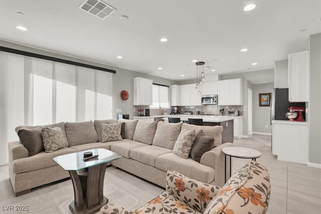 721 North Water Street Property Photo 6