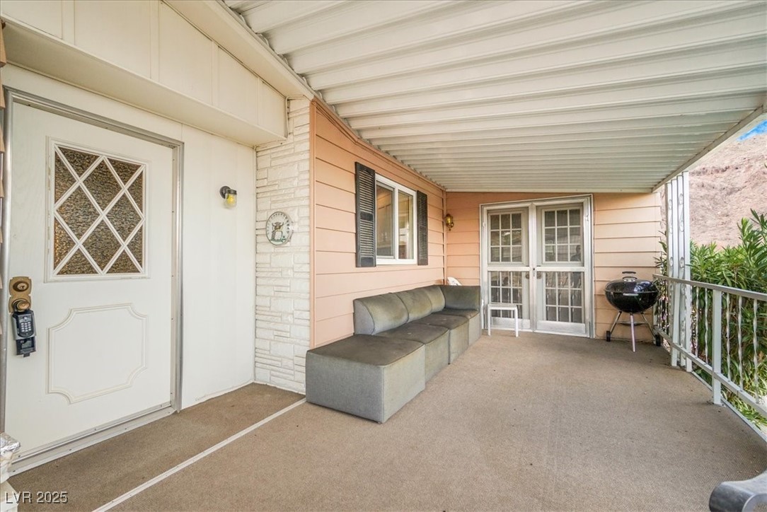 668 Mount Tamalpais Way Property Photo 4