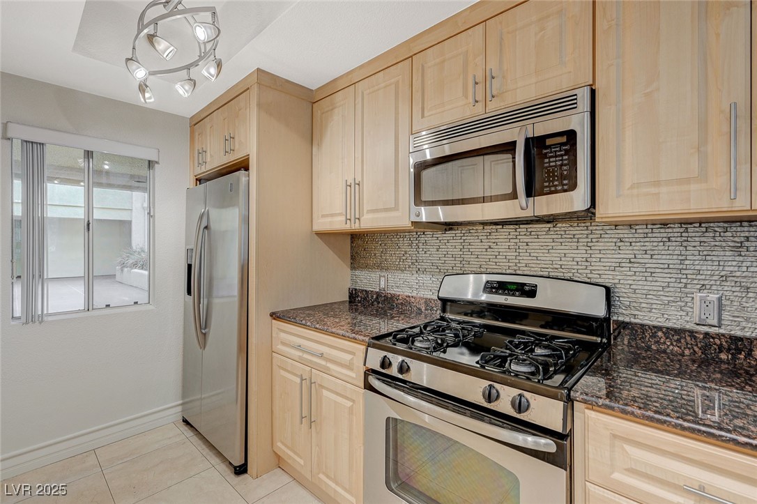 210 East Flamingo Road 105 Property Photo 6