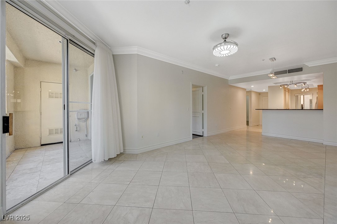 210 East Flamingo Road 105 Property Photo 13