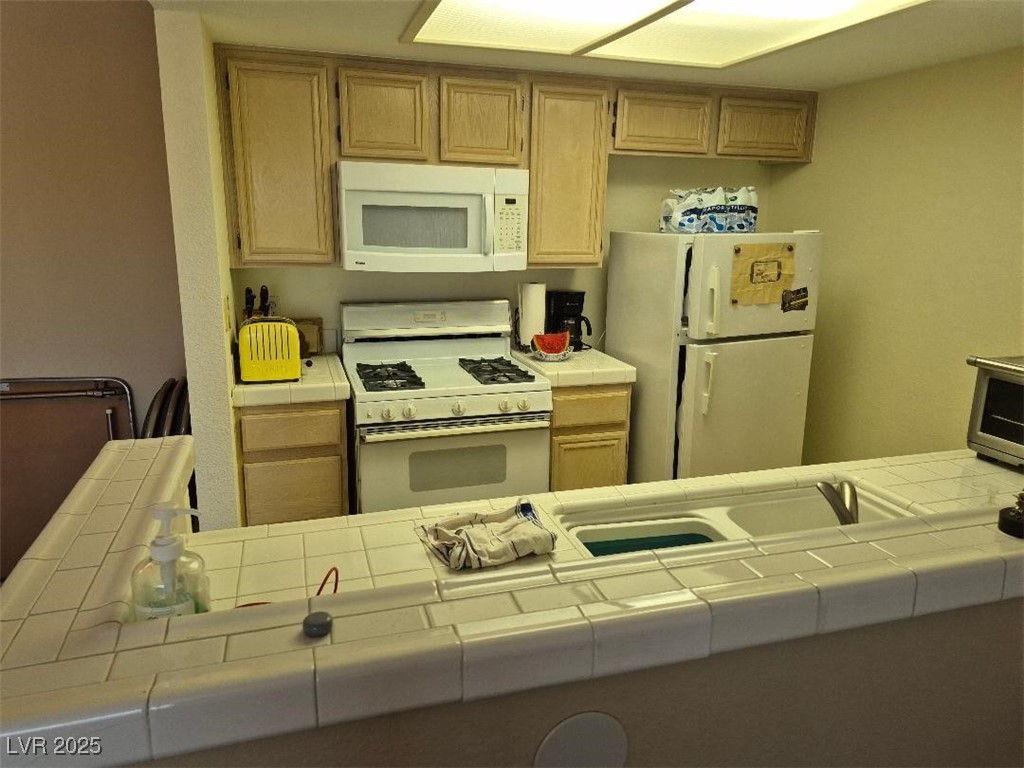 1909 Desert Falls Court 206 Property Photo 5