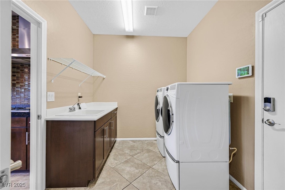 10391 Celestial Echo Street Property Photo 38